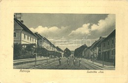 * T3 Petrinya, Petrinja; Sudnicka Ulica. Naklada K. Halagic / Utcakép, Gyerekek. W. L. Bp. 7515. / Street View, Children - Non Classificati