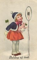 T2/T3 Boldog Új Évet / New Year Greeting Art Postcard With Singing Girl And Pig. Erika Nr. 6169. (EK) - Unclassified