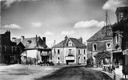 DERVAL        PLACE DE L EGLISE    CAFE - Derval