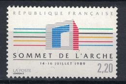 TIMBRE N°2600 " SOMMET DE L'ARCHE " Avec VARIÉTÉ : COULEUR VERTE DÉCALÉE VERS LE HAUT / TIMBRE NEUF ** - Unused Stamps