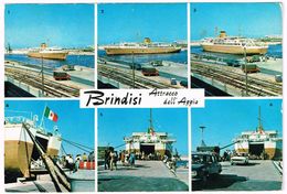 V1959 Brindisi - Attracco Dell'Appia - Fasi Di Sbarco - Navi Ships Bateaux - Auto Cars Voitures / Viaggiata - Brindisi