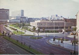 BRADFORD - LAW COURTS AND CENTRAL LIBRARY P68 - Bradford