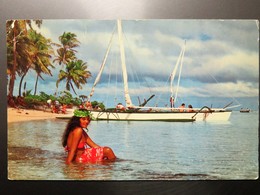 C.P.A. TAHITI BORA BORA : Repos Et Bain Après La Pêche Aux Cailloux, Vahiné - Tahiti