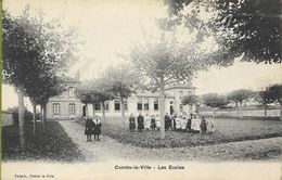 COMBS LA VILLE   Les Ecoles  (écolières) - Combs La Ville