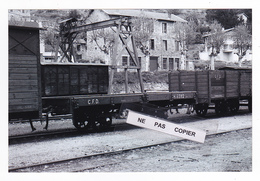 PHOTO Train Wagon Plat 6592 Et Couverts Tombereau Des CFD RETIRAGE RECENT D'après NEGATIF ORIGINAL Des Années 60 - Treinen