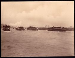 RARE LARGE PHOTO - THE OXFORD / CAMBRIDGE UNIVERSITY BOAT RACE IN 1926 - 21 X 16CM - THE STEAMERS IN FRONT OF ROWERS ! - Remo