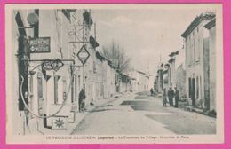 VAUCLUSE - LAPALUD , La Traversée Du Village Direction De Paris, Pompe Essence - Lapalud