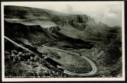 RB 1195 - Real Photo Postcard Winding Road Throutgh The Quirang Isle Of Skye Scotland - Inverness-shire