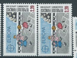 [19] Variétés : N° 2584 Europa 1989 Robe Bleu-pâle + Normal ** - Unused Stamps