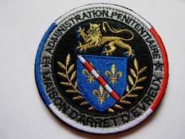 INSIGNE TISSUS PATCH ADMINISTRATION PENITENTIAIRE LA M.A EVREUX 27 SUR VELCROS ETAT EXCELLENT - Police & Gendarmerie