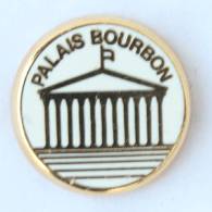 Pin's PALAIS BOURBON - Fond Blanc - Zamac - Arthus Bertrand - H001 - Arthus Bertrand