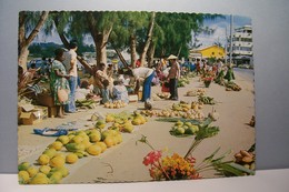 Market - Marché - Port  Vila  -  New  Hedrides      ( No Paypal ) - ( Pas De Reflet Sur L'original ) - Vanuatu