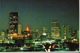 United States - Postcard Written  - Minneapolis - Night Skyline Of Minnesota's Largest City - 2/scan - Minneapolis