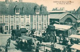 76 Yerville. La Place Du Marché - Yerville