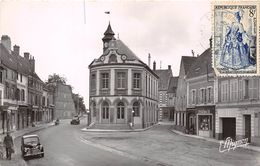 28-CHATEAUNEUF-EN-THYMERAIS- PLACE DES HALLES - L'HÔTEL DE VILLE - Châteauneuf