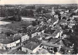 33 - AMBARES : Vue Générale ( En Avion ) CPSM Dentelée Noir Et Blanc Grand Format écrite 1961 - Gironde - Autres & Non Classés