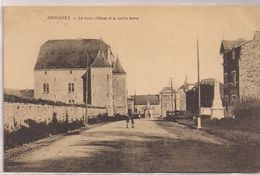 Anthisnes Le Vieux Château Et La Vieille Ferme - Anthisnes