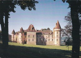 Bazoches Du Morvan. Le Château De Vauban. - Bazoches