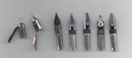 Lot De 7 Plumes Différentes - Pens