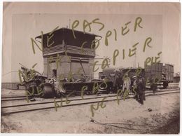 Photo Originale XIX ème Explosion D'une Locomotive Train ESPAGNE Espana 1892 Lieu à Identifier - Trains