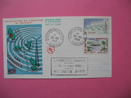 FDC   Comores   N°   17 Et 18 - Lettres & Documents