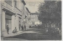 83. MONTAUROUX.  RUE DU CLOT ET LES CAFES - Montauroux