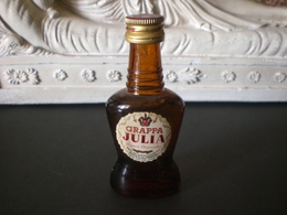 GRAPPA JULIA BOTTIGLIA MIGNON VINTAGE SIGILLATA - Miniaturflaschen