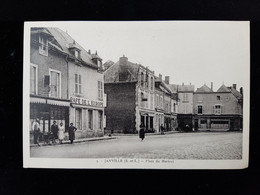 CPA D28 Janville Place De Martroi - Jouy