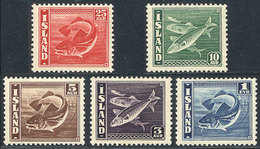 839 ICELAND: Sc.217a + 218a + 219c + 221b + 224b, 1939/45  The Set Of 5 Values With Perf - Autres & Non Classés
