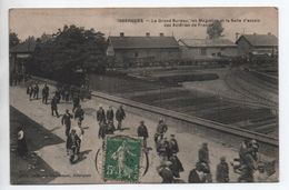 ISBERGUES (62) - LE GRAND BUREAU LES MAGASINS ET LA SALLE D'ESSAIS DES ACIERIES DE FRANCE - Isbergues