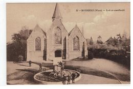 23 - MOERBEKE (Waes). - Kerk En Standbeeld - Moerbeke-Waas
