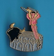 PIN'S  //  ** NIMES ** FÉRIA DES VENDANGES ** 91 ** - Stierkampf