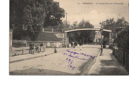 Cpa Verneuil La Passerelle Et La Fausse Porte Année 1915 - Verneuil-sur-Avre