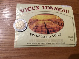 Etiquette « VIN DE TABLE TUILÉ - VIEUX TONNEAU - CASTEL FRÈRES - VERTOU (44) » Type 1 - Rosés