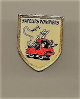 PINS  SAPEURS POMPIERS / 33NAT - Pompiers