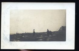 Delcampe - PARIS FAMILLE BURGER RUE ARC DE TRIOMPHES CP PHOTO A  SITUER - Paris (08)