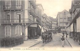 65-LOURDES- LE BOULVARD DE LA GROTTE - Lourdes