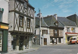 LOCMINE - PLACE DE LA REPUBLIQUE - Locmine