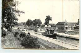 VENETTE  - Les Bords De L'oise, Remorqueur Halifax. - Venette