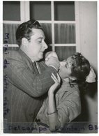 - Photo De Presse - Original - Jacqueline GAUTHIER Mord JacqueS MOREL, Théâtre De La Potiniéres, 14-10-1952, TBE, Scans. - Famous People