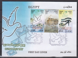 EGYPTE     2012       Premier Jour - Lettres & Documents