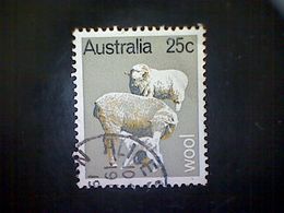 Australia, Scott #465, Used(o), 1969, Prime Industries, Wool, 25cts, Gray, Black, And Yellow - Used Stamps