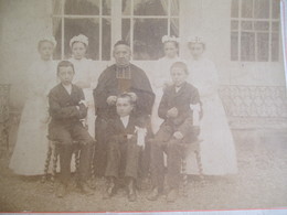 Photographie Sur Papier /Groupe Curé Et Communiants / Vers 1880-1900         PHOTN330 - Anciennes (Av. 1900)