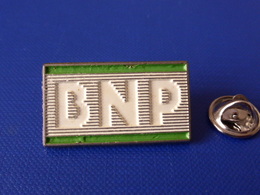 Pin's Banque BNP - Ancien Logo En Relief - Zamac (HA25) - Banques