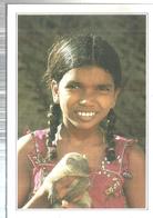 SRI LANKA.GIOVANE RAGAZZA CON MANGUSTA-IMMAGINI DAL MONDO.4318 - Asia