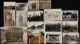 Cca 1920-1940 16 Db Vegyes Katona Foto, Benne Bevonulasi Kep Es Csoportkepek - Andere & Zonder Classificatie