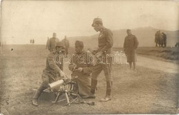 ** T2/T3 Osztrak-magyar Katonak Maxim Geppuska (?) Karbantartasa Koezben / WWI Austro-Hungarian K.u.K. Soldiers With Max - Unclassified
