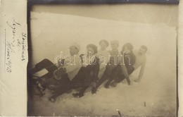 ** 2 Db REGI Szankozas, Teli Sport Motivumlap, Egy Foto Kepeslap / 2 Pre-1945 Sledding, Winter Sport Motive Postcards Wi - Unclassified