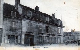 Angerville. La Mairie. - Angerville