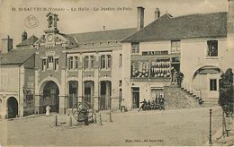 89 Saint Sauveur En Puisaye La Halle - Saint Sauveur En Puisaye